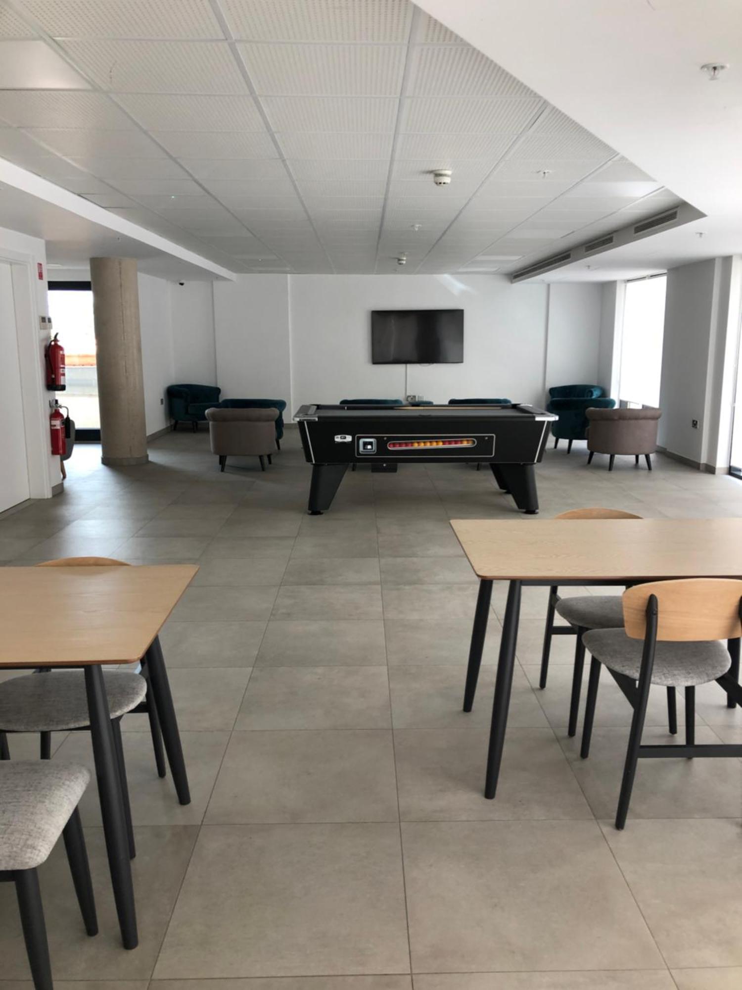 Cp High Floor Luxury Studio Sleeps 3 Gibraltar Exterior foto
